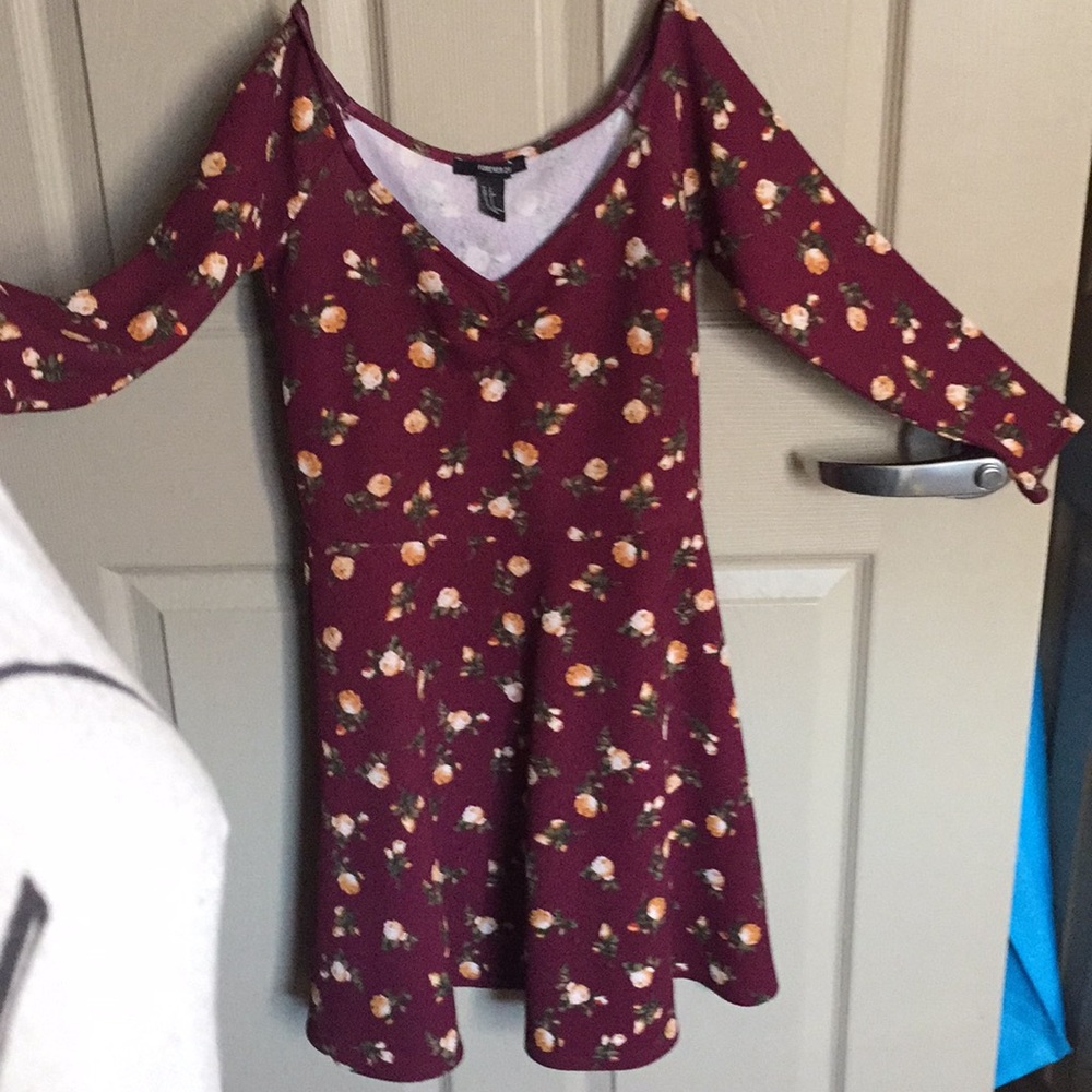 3/4 sleeve flowered dress